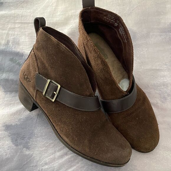 UGG Wright Belted Bootie Women Size 9 - Picture 1 of 9